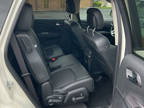 Used 2019 Dodge Journey Crossroad w/ Navigation Group AWD/4WD image 5