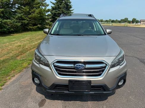 Used 2018 Subaru Outback 2.5i Premium AWD/4WD image 5