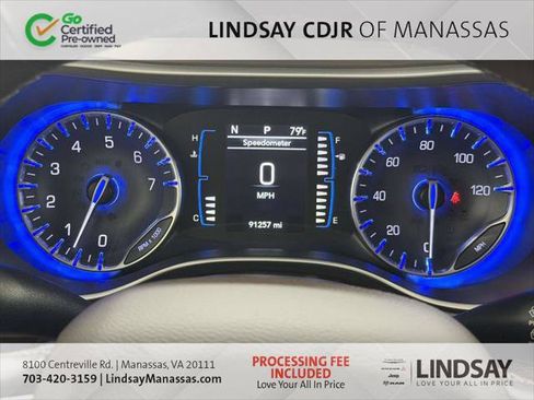 Certified 2017 Chrysler Pacifica Touring-L w/ Tire & Wheel Group FWD image 34
