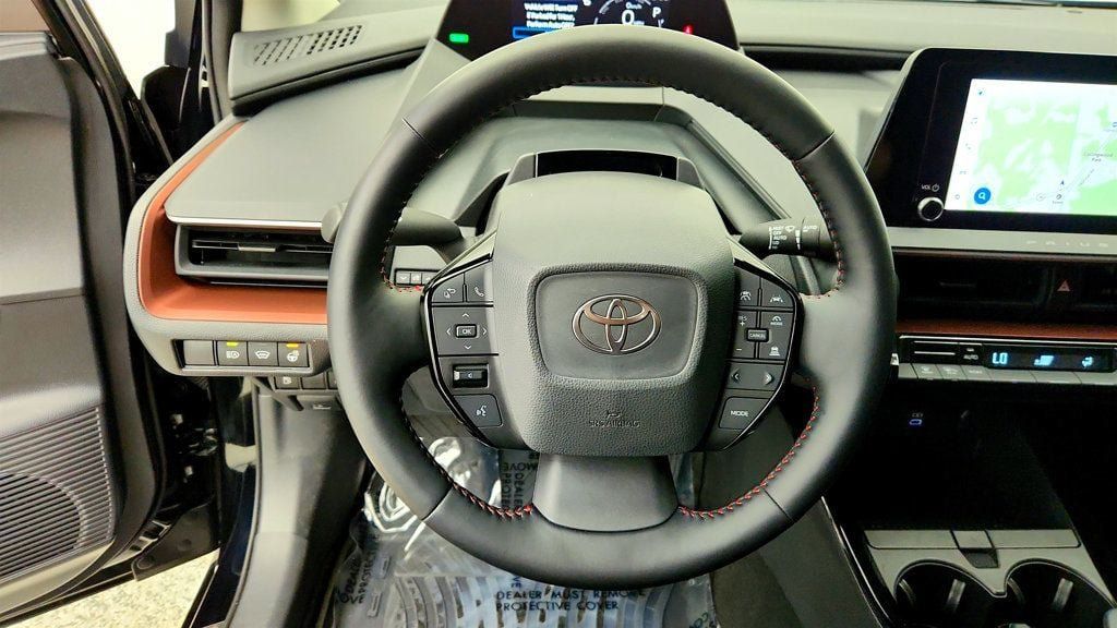 Used 2024 Toyota Prius Prime FWD image 13