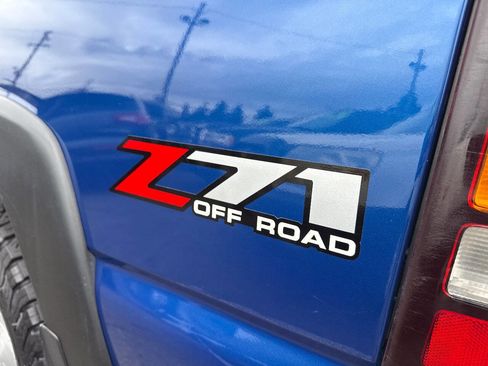 Used 2004 GMC Sierra 1500 SLE w/ Light Duty Power Package image 6