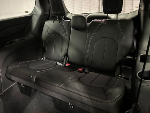 New 2026 Chrysler Voyager LX image 22