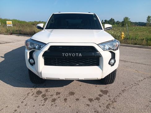 Used 2019 Toyota 4Runner SR5 Premium AWD/4WD image 3