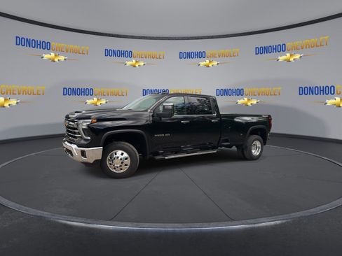 New 2026 Chevrolet Silverado 3500 LTZ w/ LTZ Plus Package AWD/4WD image 4