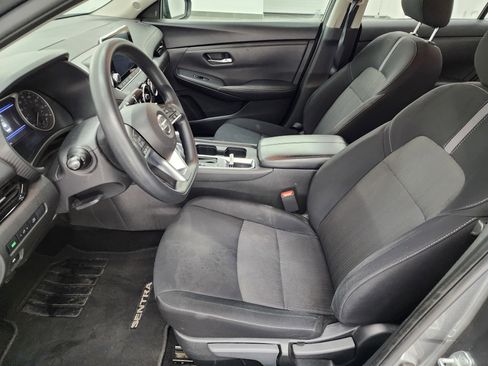 Used 2023 Nissan Sentra SV image 9
