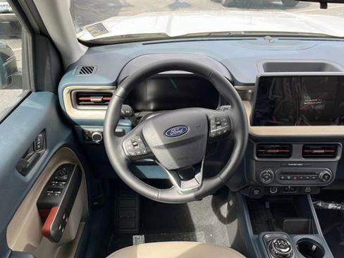 Used 2025 Ford Maverick Lariat AWD/4WD image 30