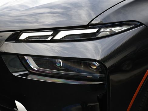 Used 2023 BMW X7 xDrive40i image 12