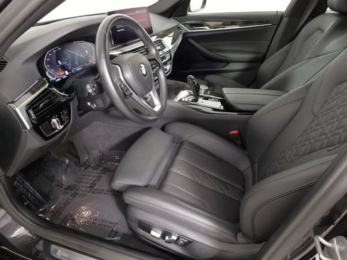 Used 2022 BMW 530i xDrive w/ Convenience Package AWD/4WD image 30