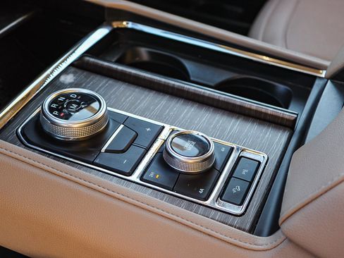 Used 2024 Ford Expedition Max Limited image 20