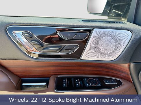 Used 2024 Lincoln Navigator Reserve AWD/4WD image 23