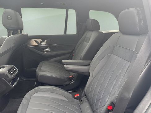 Used 2025 Mercedes-Benz GLS 63 AMG 4MATIC image 7