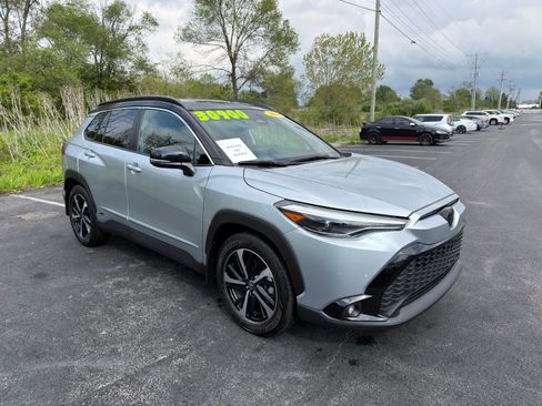 Used 2023 Toyota Corolla Cross AWD Hybrid w/ Convenience Package image 10