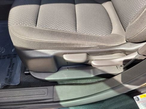 Used 2023 GMC Acadia SLE w/ Elevation Edition image 12