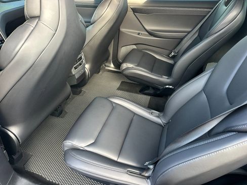 Used 2018 Tesla Model X 75D image 12
