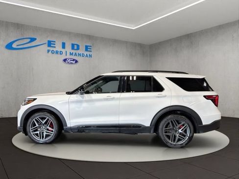 Certified 2025 Ford Explorer ST AWD/4WD image 11
