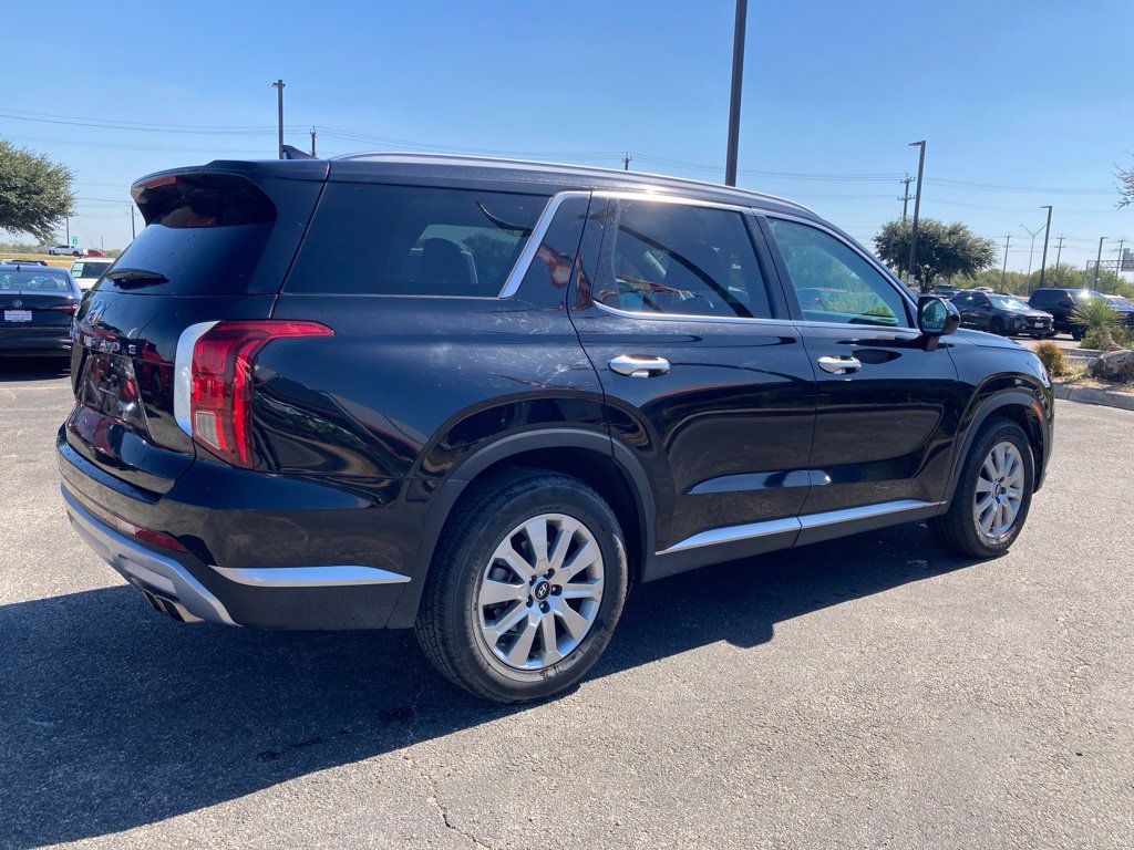 Used 2025 Hyundai Palisade SEL FWD image 5