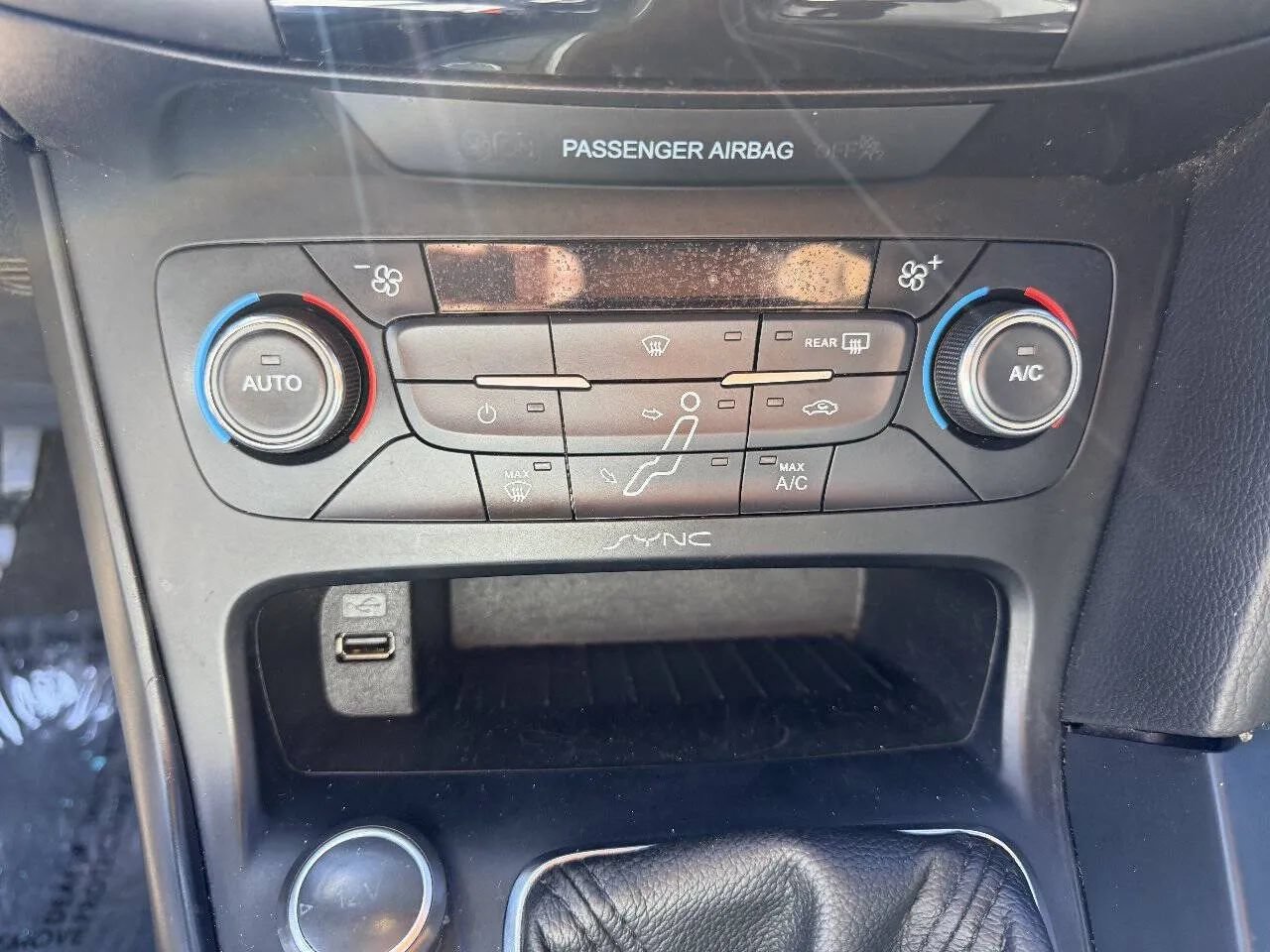 Used 2016 Ford Focus ST w/ Equipment Group 401A FWD image 24