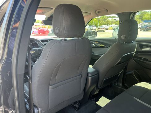 Used 2021 Chevrolet TrailBlazer LS FWD image 18