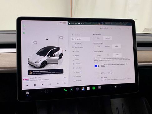 Used 2023 Tesla Model Y Long Range AWD/4WD image 23