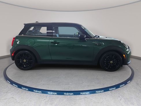 Used 2024 MINI Cooper SE image 6