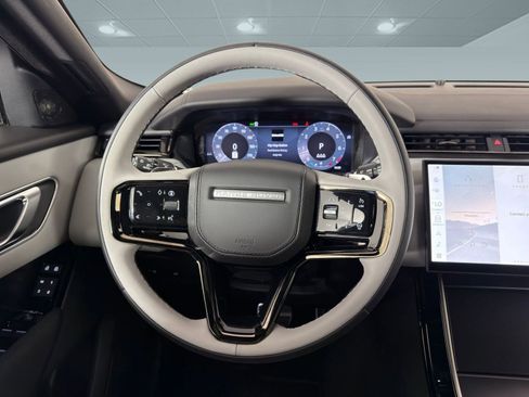 New 2026 Land Rover Range Rover Velar Dynamic SE image 16
