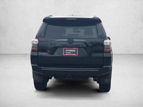 Used 2016 Toyota 4Runner Trail image 7