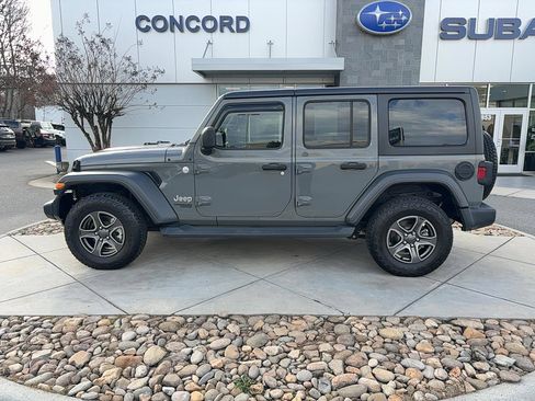 Used 2018 Jeep Wrangler Unlimited Sport S image 1