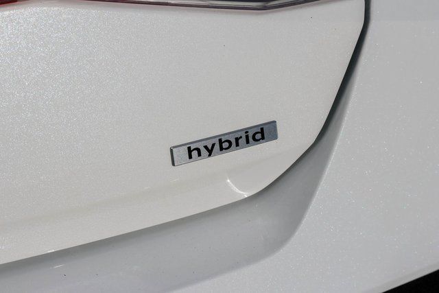 New 2026 Hyundai Elantra SEL w/ Cargo Package FWD image 6