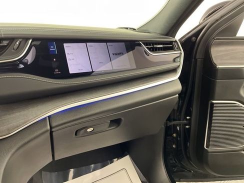 Used 2023 Jeep Grand Cherokee Overland image 42