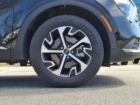Used 2023 Kia Sportage EX image 8