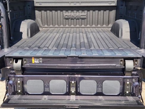 Used 2024 GMC Sierra 1500 SLT RWD image 26