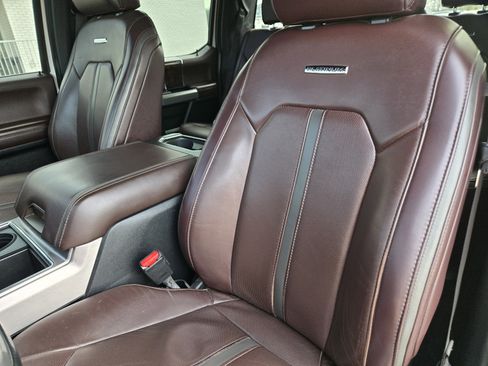 Used 2017 Ford F350 Platinum w/ Platinum Ultimate Package image 17