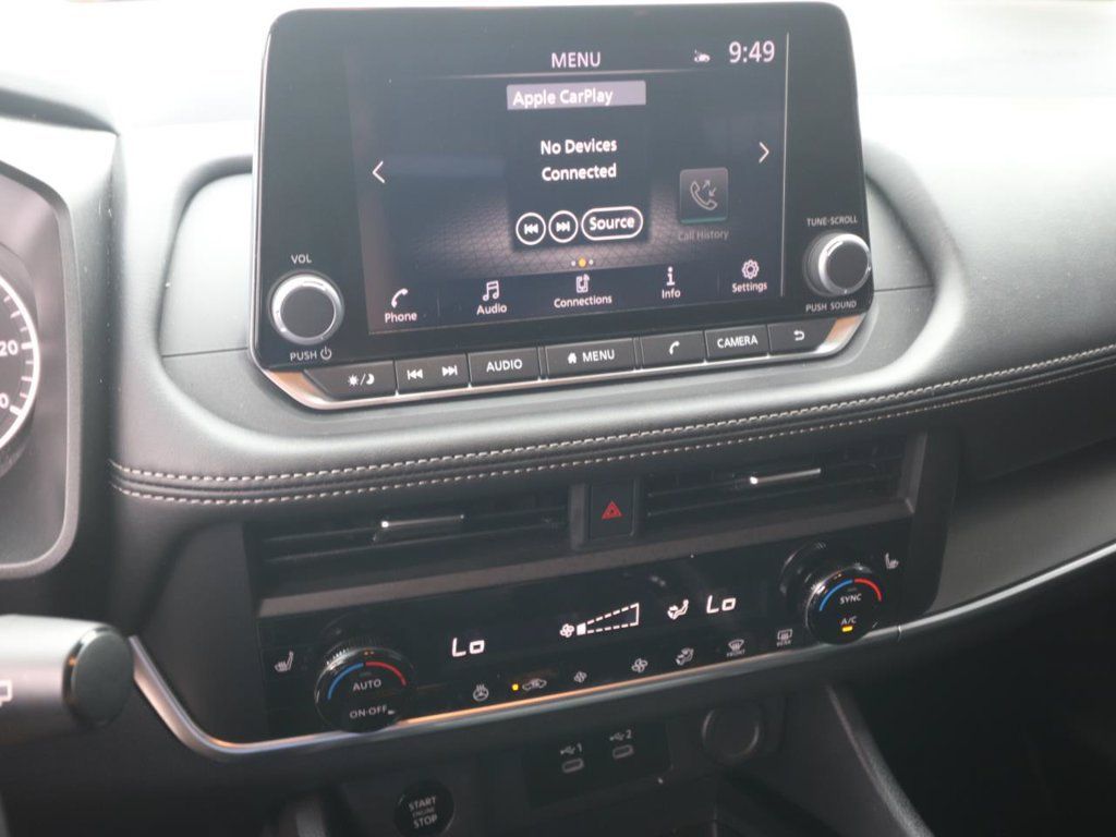 Used 2025 Nissan Rogue SV w/ SV Premium Package FWD image 20