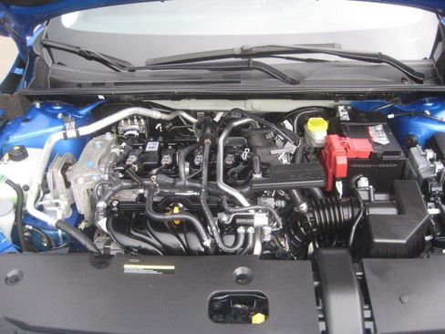 Used 2023 Nissan Sentra SR FWD image 13