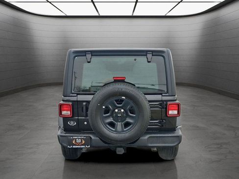 Used 2023 Jeep Wrangler Sport image 4
