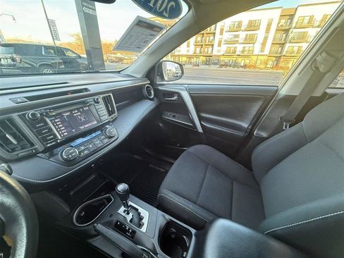 Used 2016 Toyota RAV4 XLE image 35