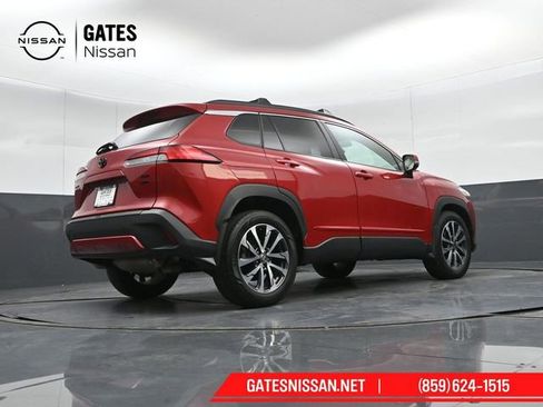 Used 2022 Toyota Corolla Cross XLE w/ Convenience Package image 51