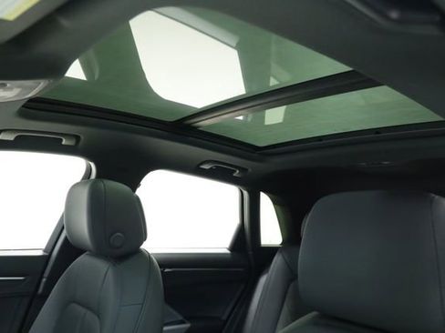 Used 2019 Audi Q3 2.0T Premium Plus image 31