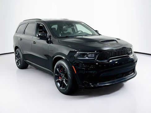 Used 2023 Dodge Durango R/T w/ Tow 'N Go Package AWD/4WD image 3