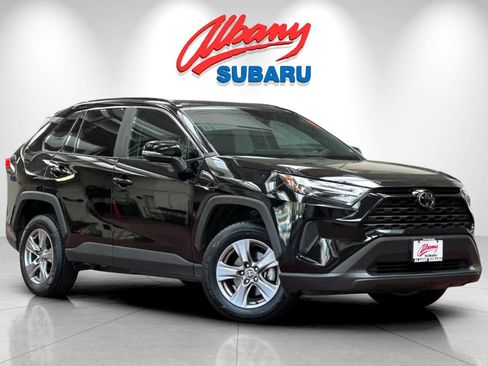 Used 2024 Toyota RAV4 XLE FWD image 2