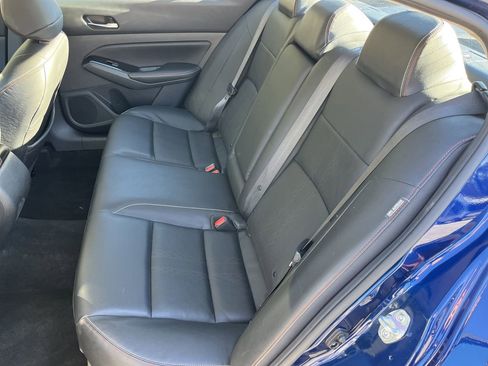 Used 2024 Nissan Altima 2.5 SR w/ SR Premium Package image 16