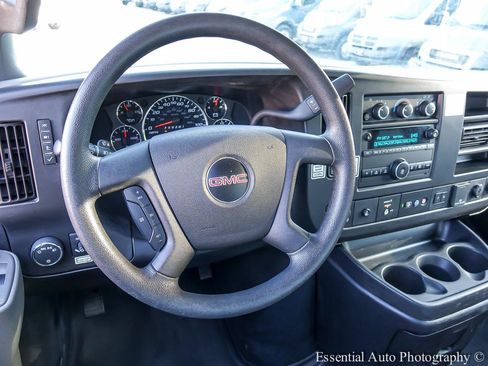 Used 2021 GMC Savana 3500 Extended w/ Power Convenience Package RWD image 10