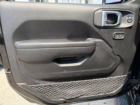 Used 2021 Jeep Gladiator Sport AWD/4WD image 11
