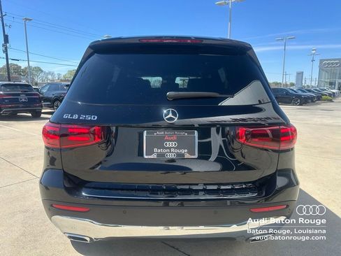 Used 2025 Mercedes-Benz GLB 250 image 6