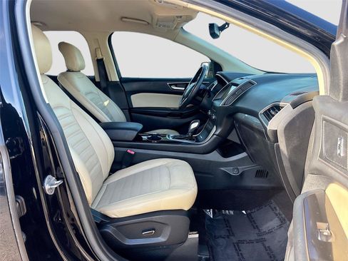 Used 2016 Ford Edge SEL w/ Equipment Group 201A FWD image 29