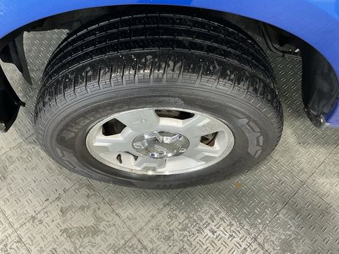 Used 2011 Ford F150 XLT w/ XLT Convenience Pkg image 24