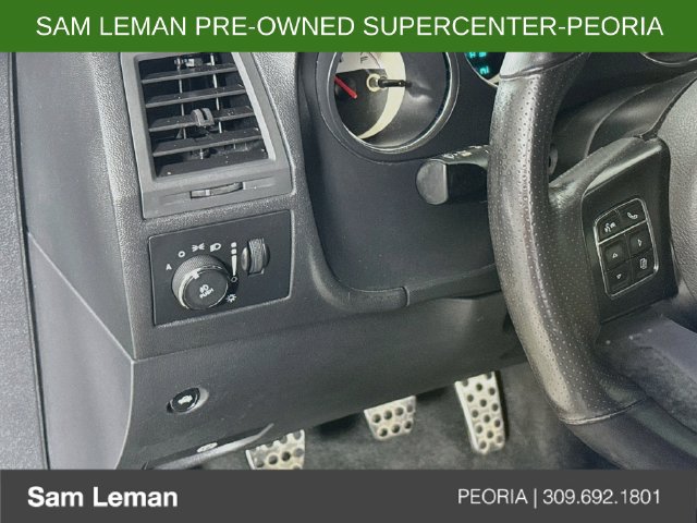 Used 2014 Dodge Challenger R/T RWD image 10