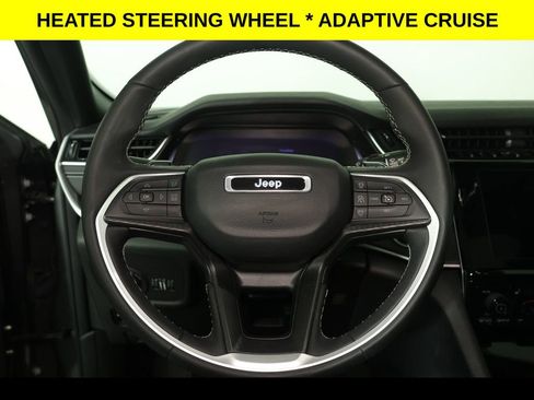 Used 2023 Jeep Grand Cherokee Altitude AWD/4WD image 9