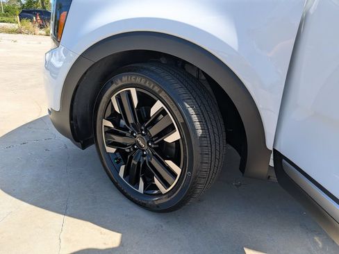 Certified 2023 Kia Telluride SX AWD/4WD image 39