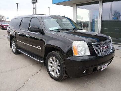 Used 2012 GMC Yukon XL Denali image 37